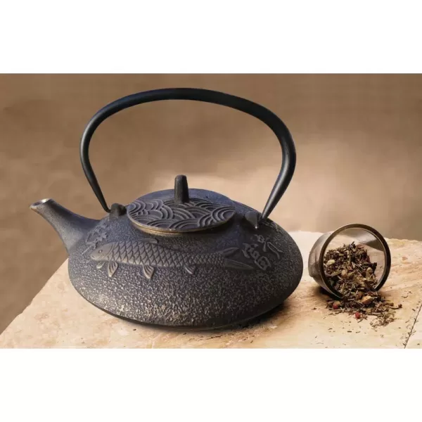Old Dutch Koi 4.75-Cup Teapot in Black and Copper