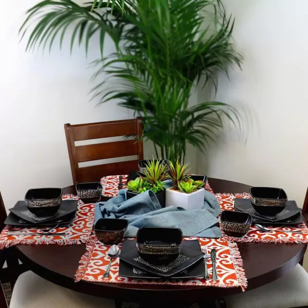 Elama Naina 16-Piece Modern Black Stoneware Dinnerware Set (Service for 4)