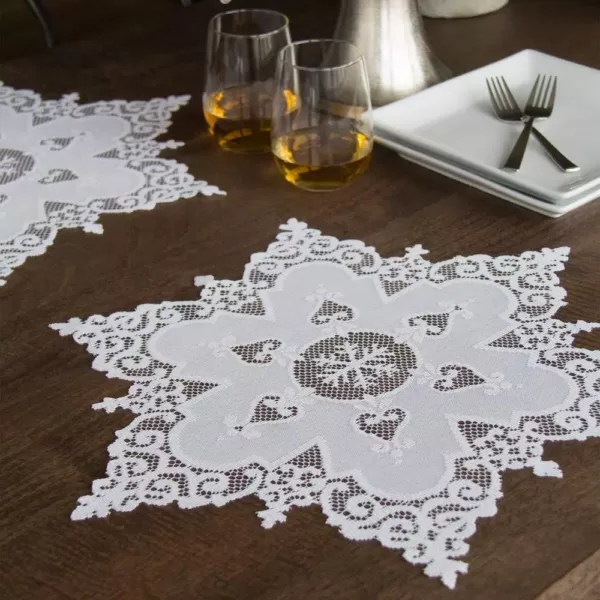 Heritage Lace Snowflake 18 in. White Round Doily (Set of 2)